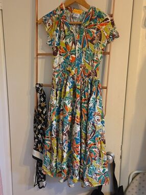 Bernie Dexter Colorful Tropical Print Kelly Dress